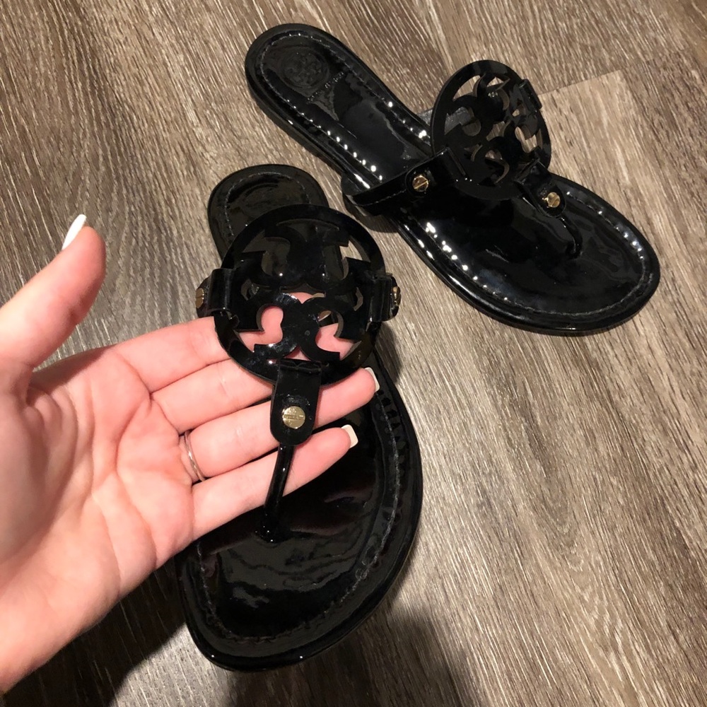 Authentic Tory Burch parent leather sandals 8.5